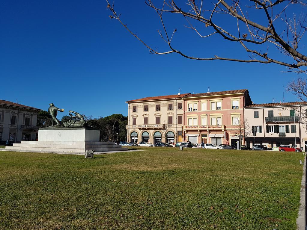 Historical Apartments By Seaside Viareggio Dış mekan fotoğraf